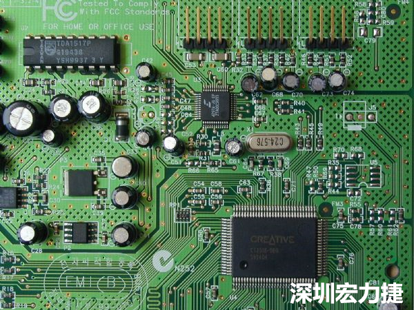 針對PCB區(qū)塊產(chǎn)生的EMI干擾問題，可使用EMI改善對策元件重點改善。